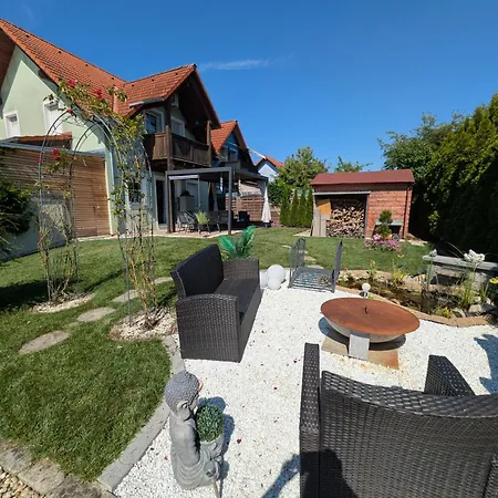 Hébergement de vacances Haus Am Stadtrand Fuerstenfeld