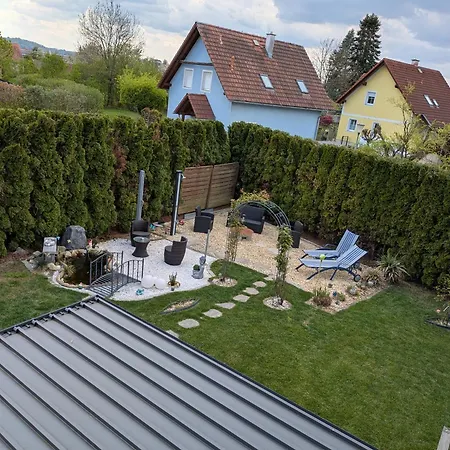 Haus Am Stadtrand Vakantiehuis *