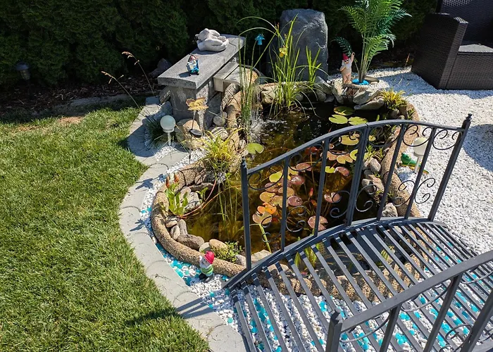 Haus Am Stadtrand 펜션 *